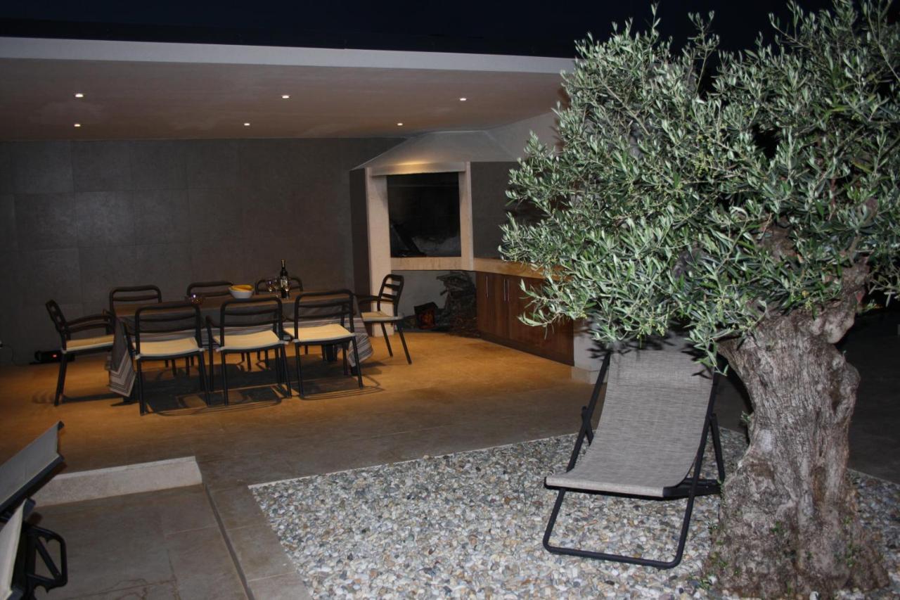 Villa Caprice - Krk Milohnici Ngoại thất bức ảnh