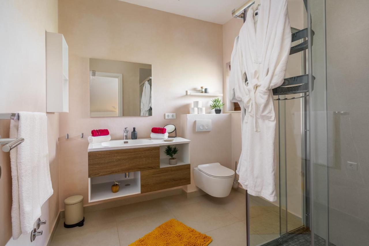 Villa Caprice - Krk Milohnici Ngoại thất bức ảnh
