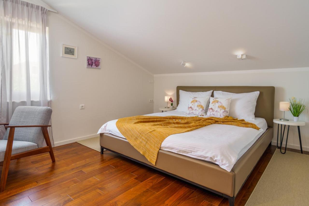 Villa Caprice - Krk Milohnici Ngoại thất bức ảnh